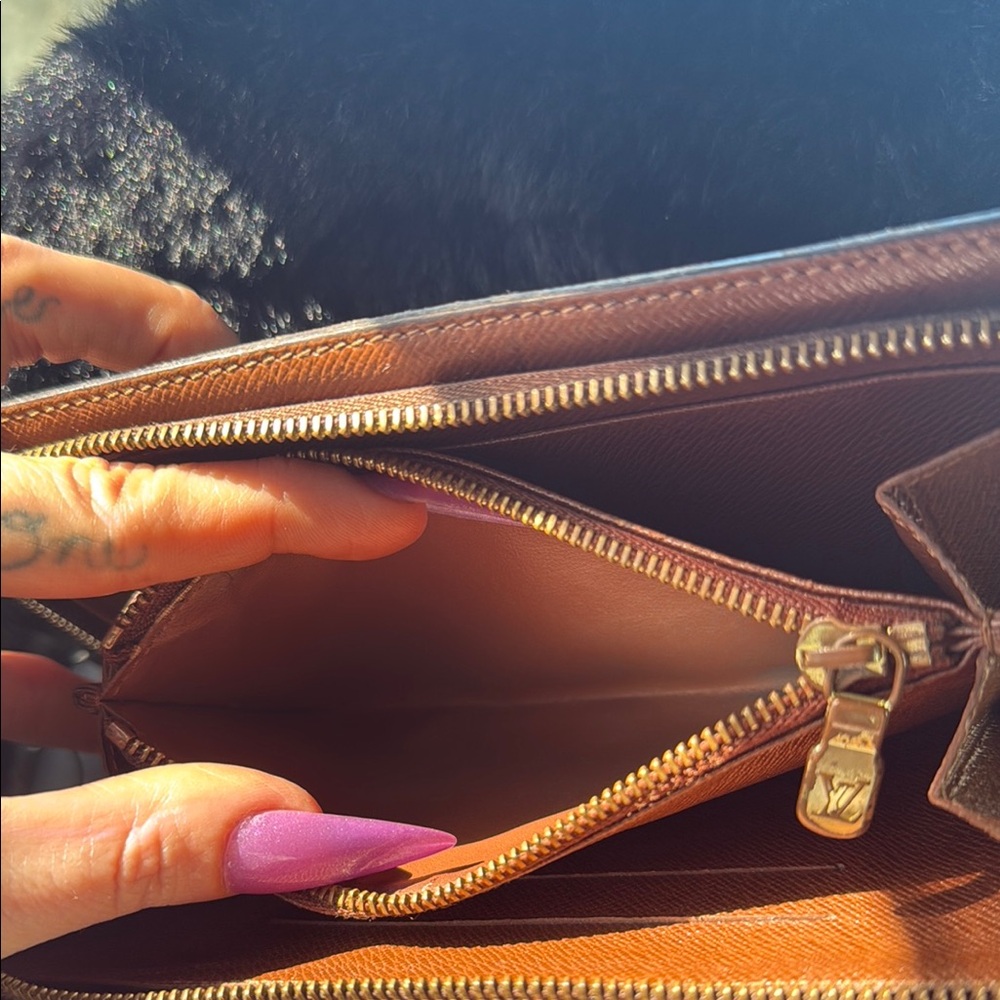Louis Vuitton Brown Monogram Wallet - Picture 5 of 11